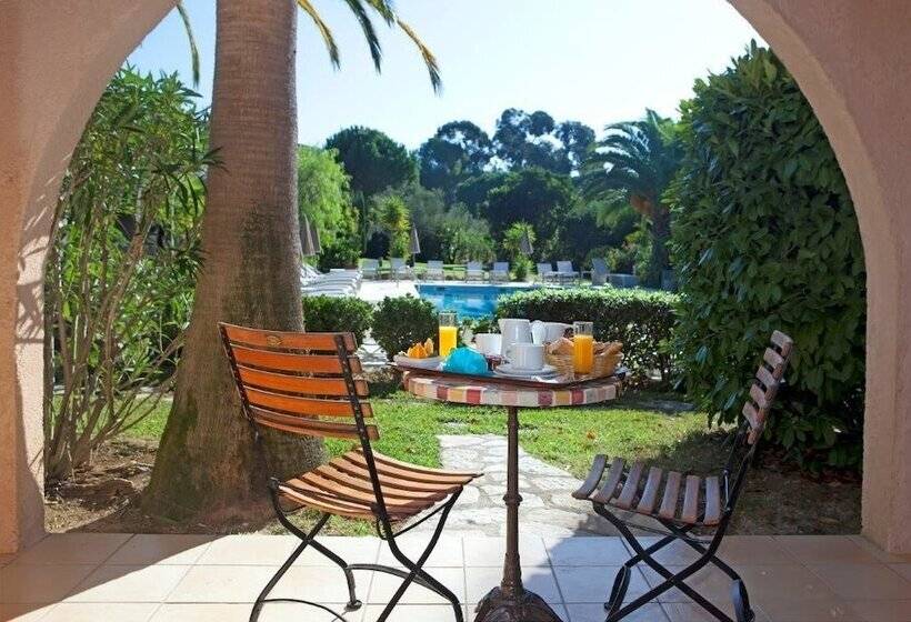 标准间带露台, La Garbine