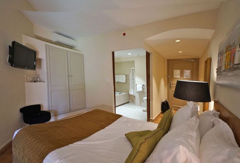 标准单人间, La Garbine