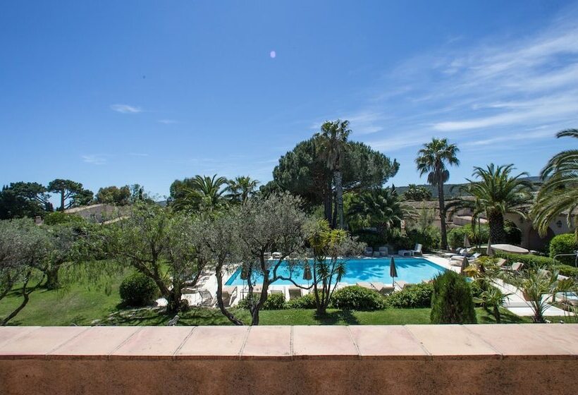 带露台的标准房间, La Garbine