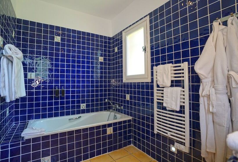 带露台的标准房间, La Garbine