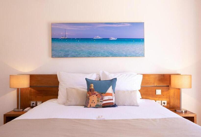 标准间带露台, La Garbine