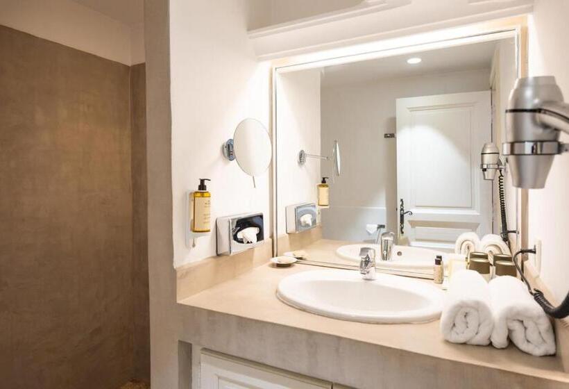 标准间带阳台, La Garbine