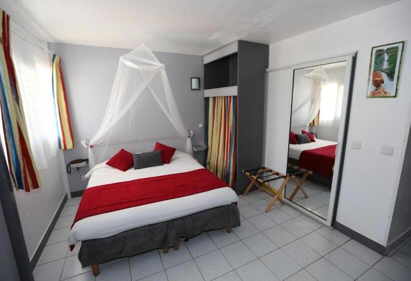 استودیوی استاندارد, La Maison Creole