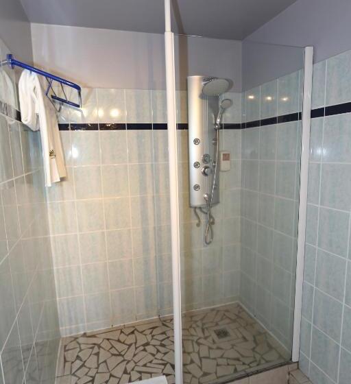 استودیوی استاندارد, La Maison Creole