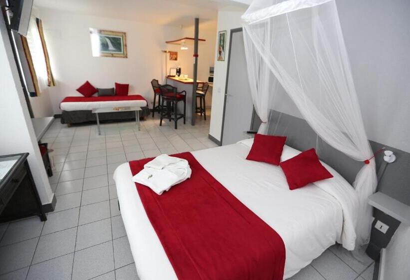 استودیوی استاندارد, La Maison Creole