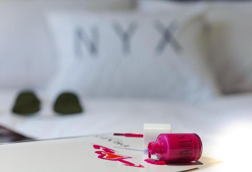 수피리어 룸, Nyx Tel Aviv