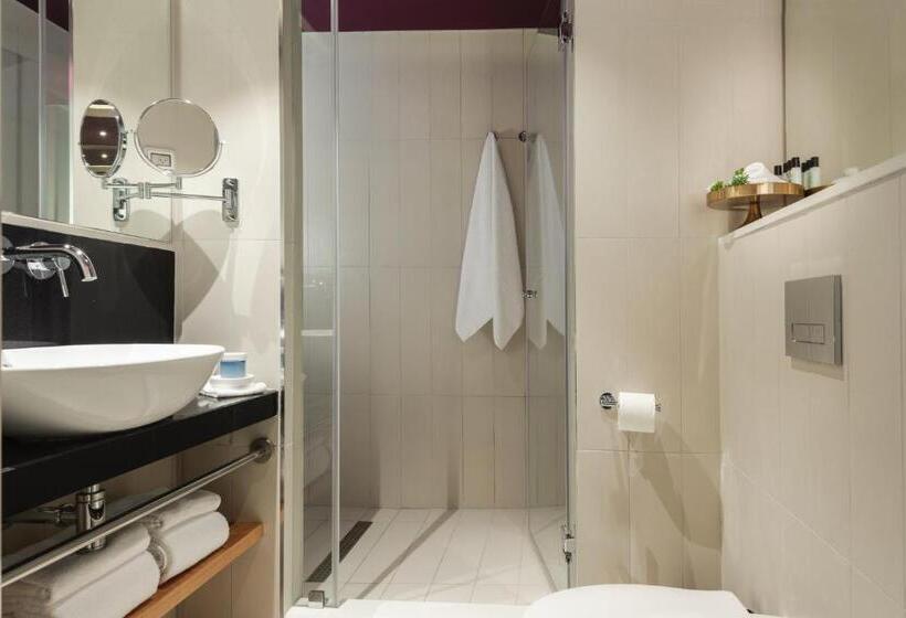 디럭스 룸, Nyx Tel Aviv