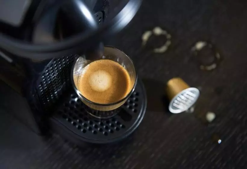 スタンダードスタジオ, Nyx Tel Aviv