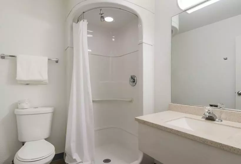 2ダブルベッドのスタンダードルーム, Rodeway Inn Greeley