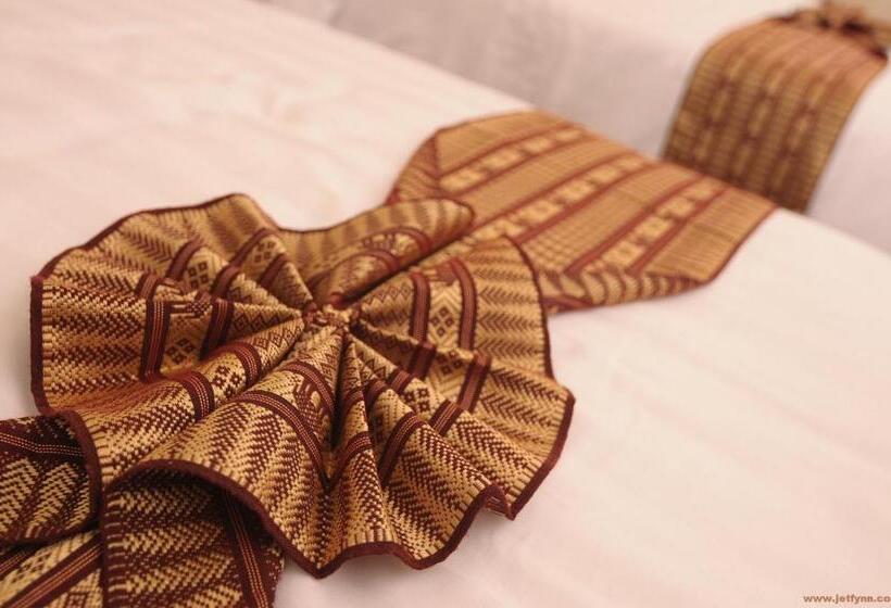 Family Room, Seemsoon