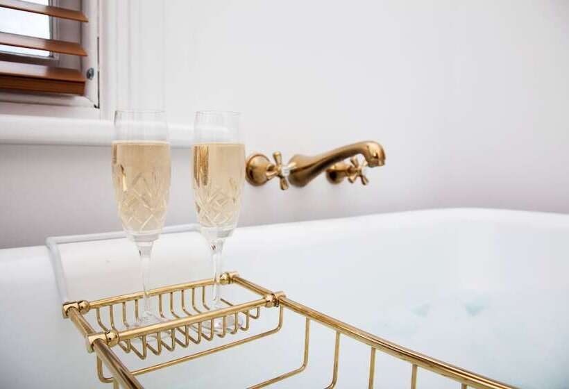 סוויטה דלוקס, Tairoa Lodge