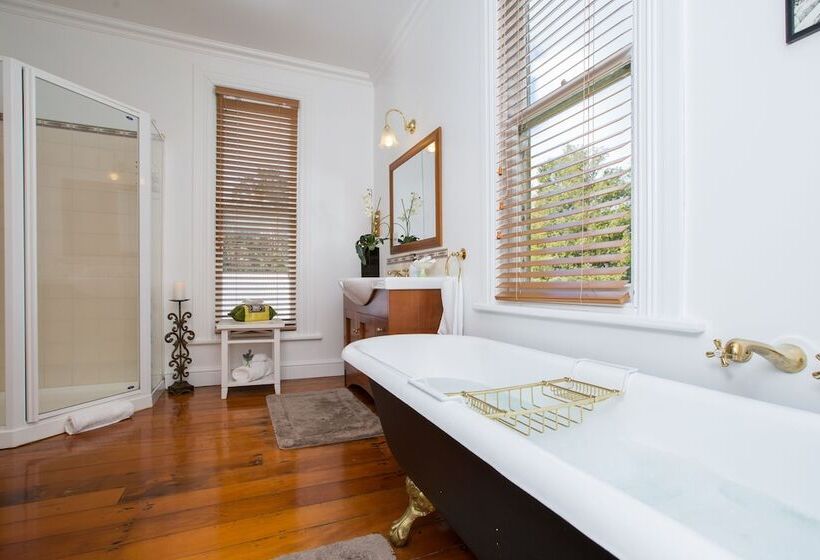 סוויטה דלוקס, Tairoa Lodge