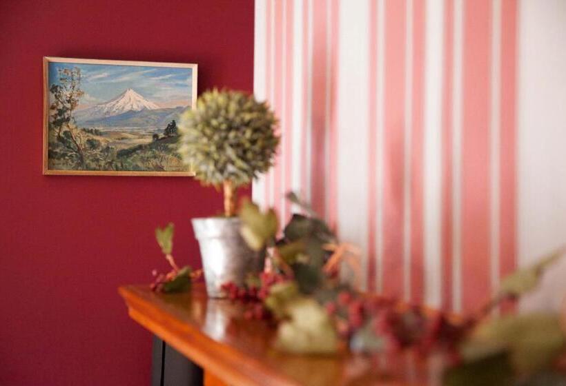 סטודיו סטנדרט עם מרפסת, Tairoa Lodge