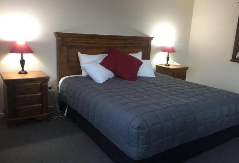 带大床的标准间, The Lodge