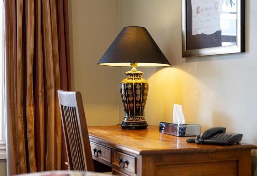 סוויטה, The White Swan