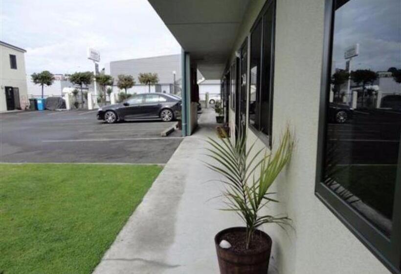 סטודיו דלוקס, Asure Abode On Courtenay Motor Inn