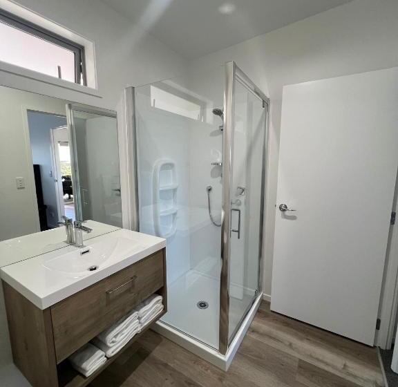 Номер Deluxe Вид на Море с Балконом, Ranui Lodge