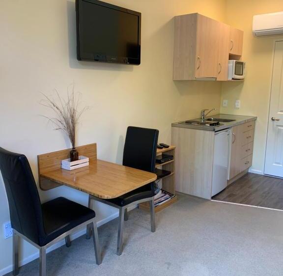 סטודיו אקונומי, Snowhaven