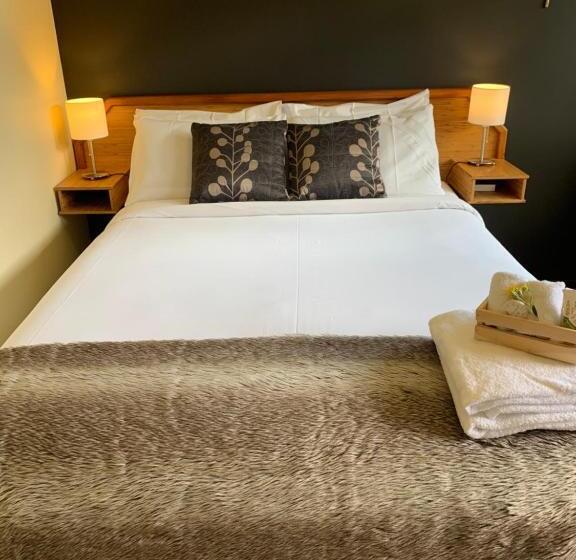 סטודיו דלוקס, Snowhaven