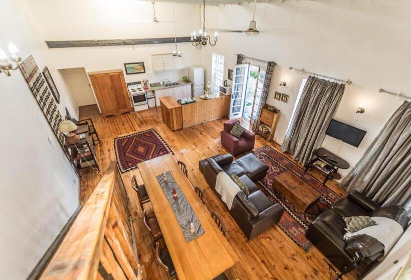 آپارتمان 1 خوابه, Bartholomew's Loft