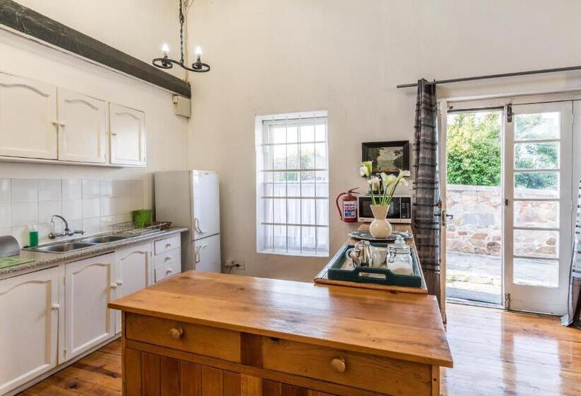 آپارتمان 1 خوابه, Bartholomew's Loft