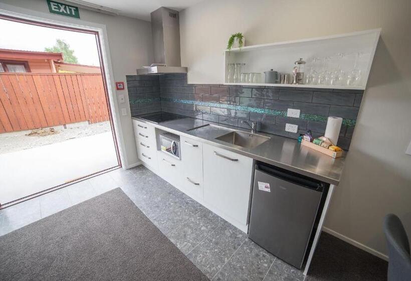 آپارتمان 1 خوابه با چشمانداز باغ, Red Tussock Motel