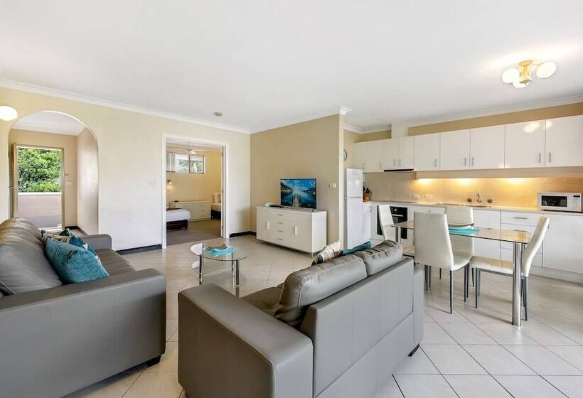 １ベッドルームアパートメント, Smugglers On The Beach