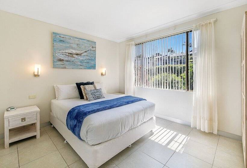 ２ベッドルームアパートメント, Smugglers On The Beach