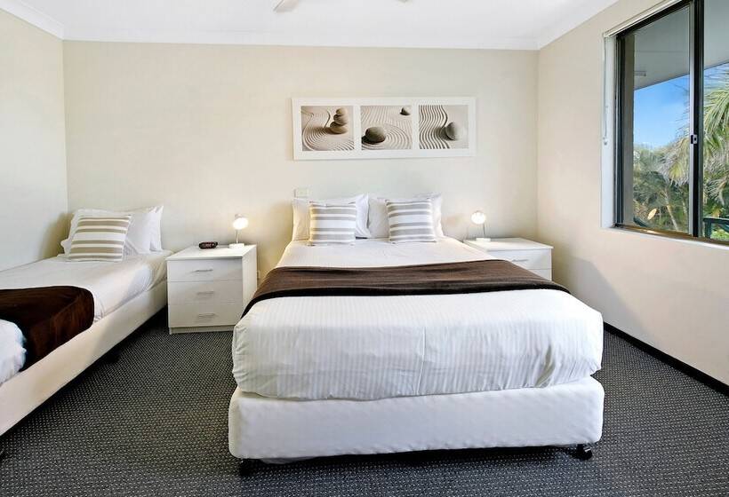 ２ベッドルームアパートメント, Smugglers On The Beach