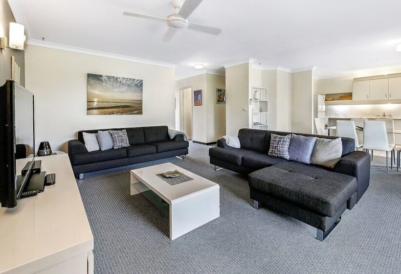 ２ベッドルームアパートメント, Smugglers On The Beach