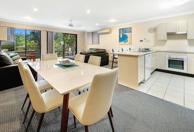 ３ベッドルームアパートメント, Smugglers On The Beach