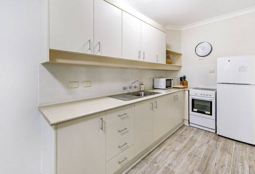 １ベッドルームアパートメント, Smugglers On The Beach