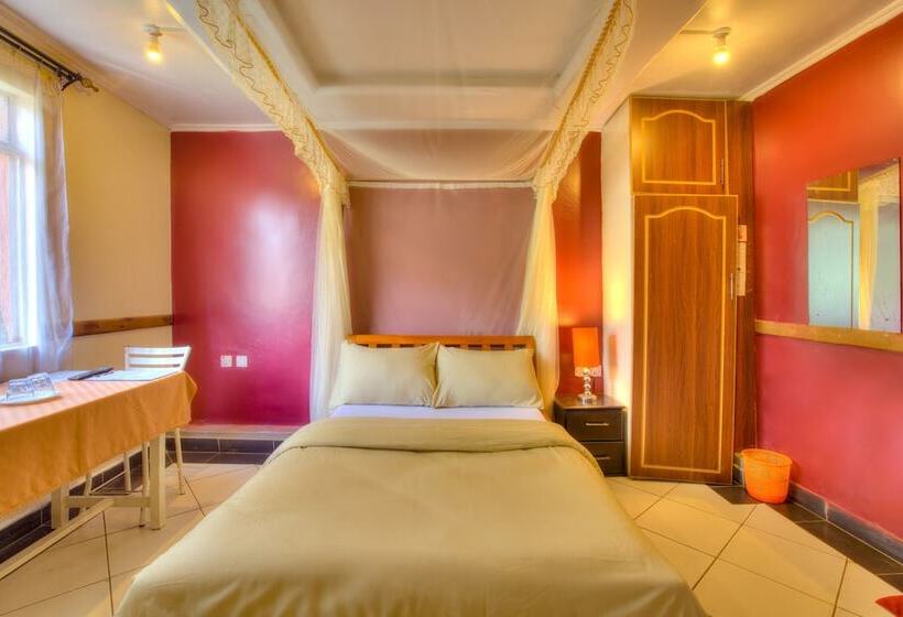 Standard Szoba, Red Buffalo House