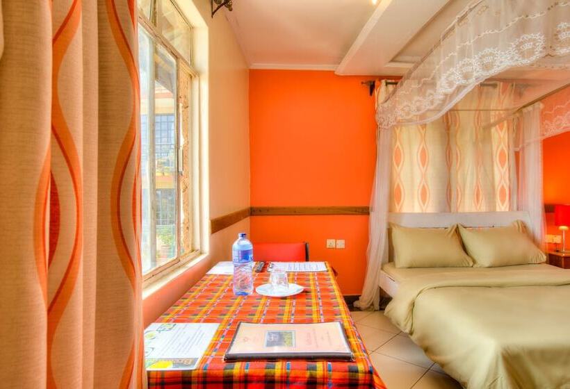 اتاق لوکس, Red Buffalo House