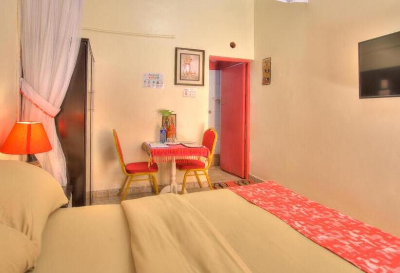 Superior Szoba, Red Buffalo House