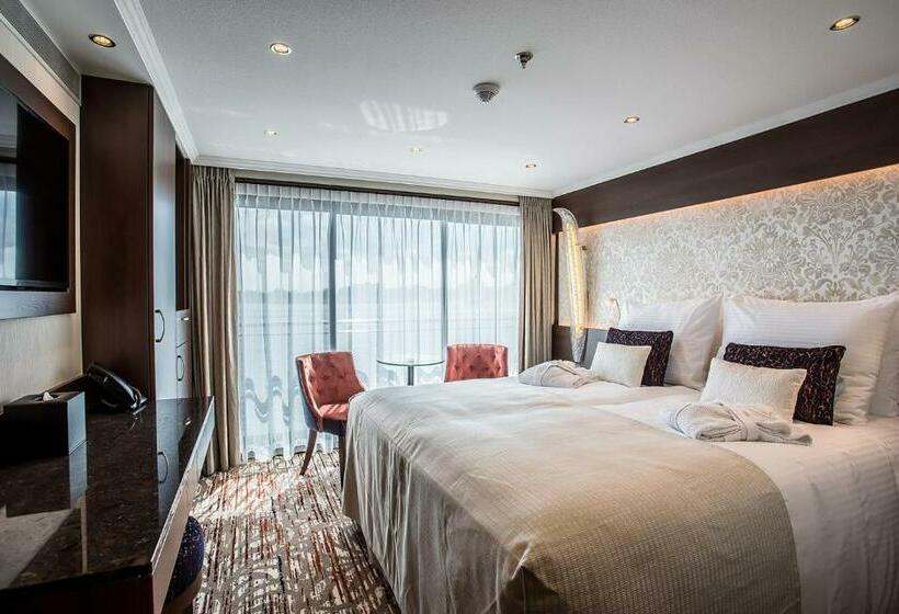 带城市景观的标准间, Viva Riverside Altstadt Düsseldorf