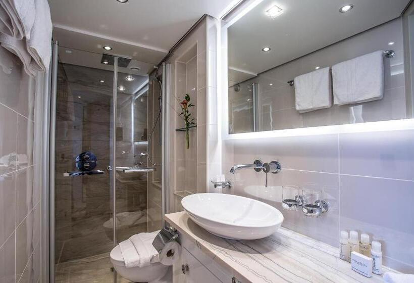 带城市景观的标准间, Viva Riverside Altstadt Düsseldorf