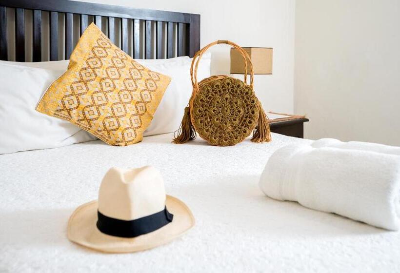 デラックススイート, Boutique By The Museo