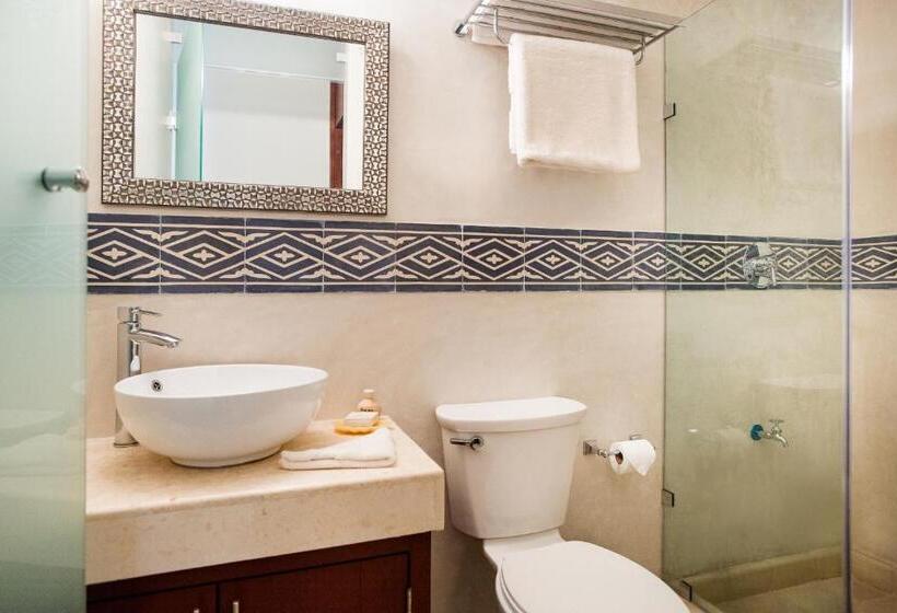 デラックススイート, Boutique By The Museo