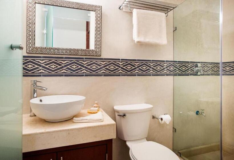 デラックススイート, Boutique By The Museo