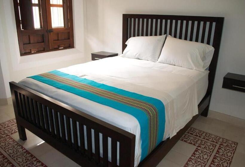 デラックススイート, Boutique By The Museo