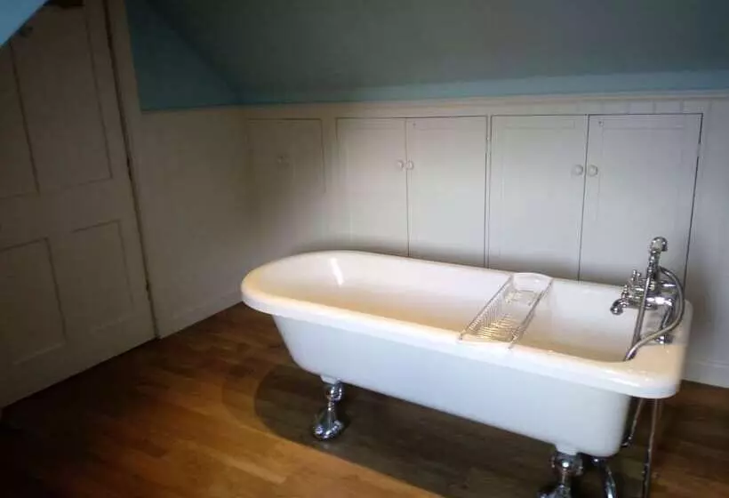 デラックスルーム, Dunallan Guest House