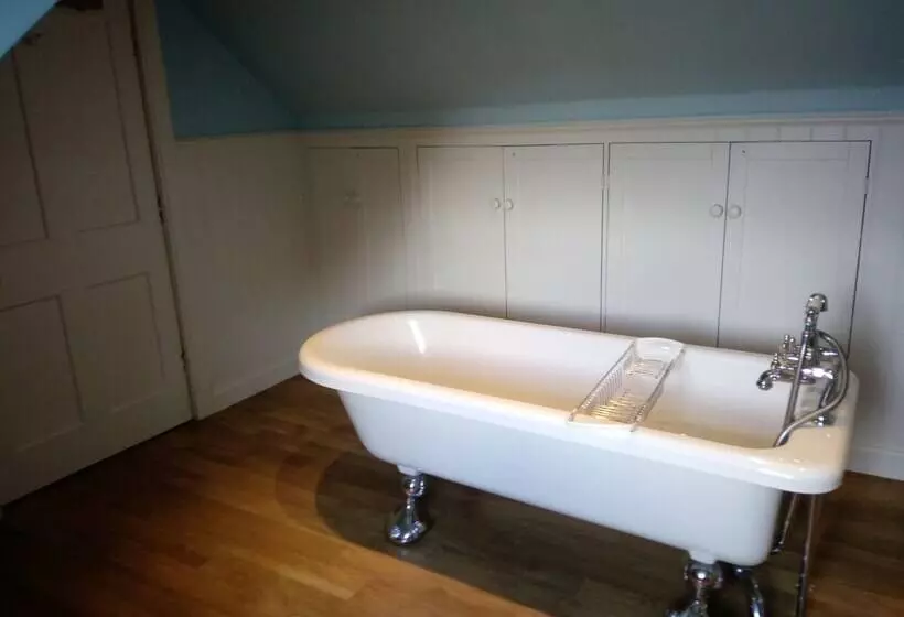 デラックスルーム, Dunallan Guest House