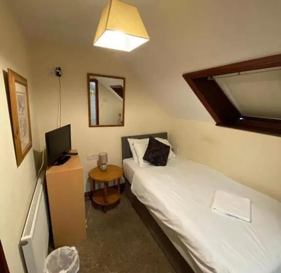 スタンダードシングルルーム, Little Foxes Hotel & Gatwick Airport Parking