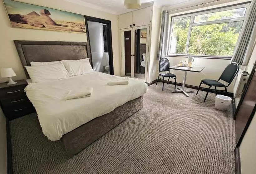 スタンダードルーム, Little Foxes Hotel & Gatwick Airport Parking