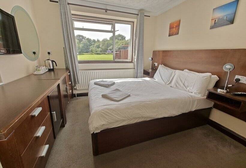 Номер Стандарт, Little Foxes Hotel & Gatwick Airport Parking