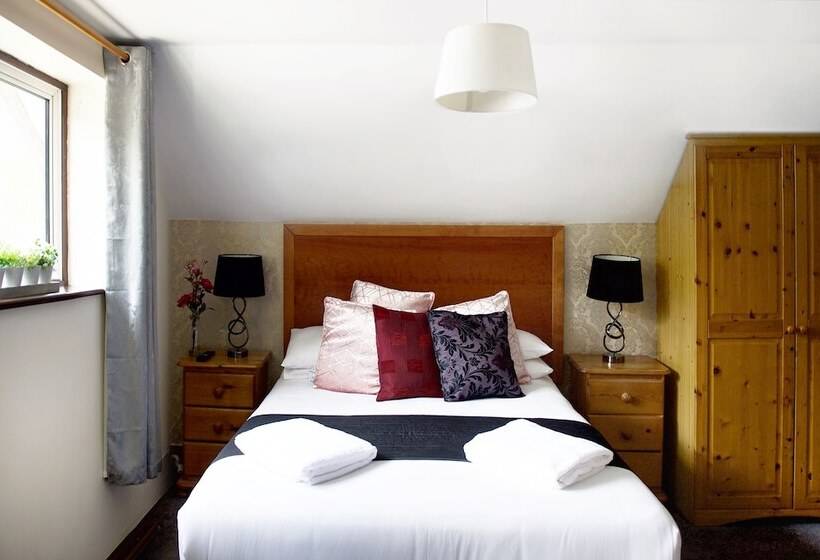 Номер Стандарт Индивидуальный, Little Foxes Hotel & Gatwick Airport Parking