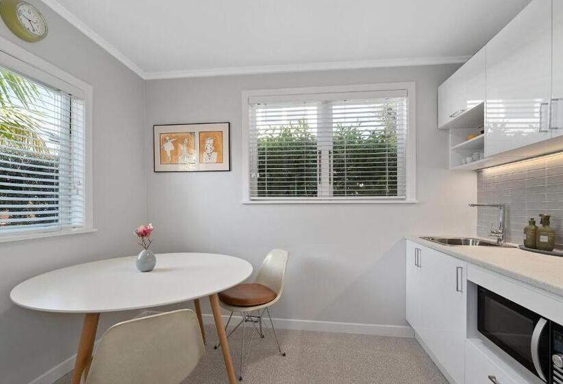 סטודיו סטנדרטי נוף לגינה, Devonport Motel