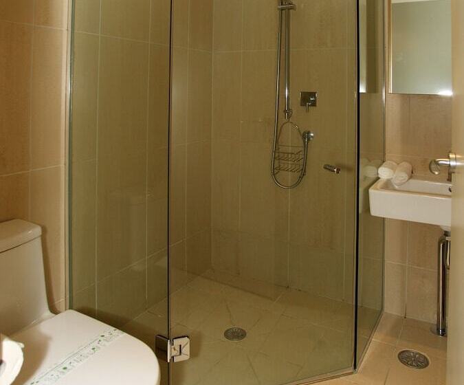 דירה משפחתית 2 חדרי שינה, Esplanade Apartments