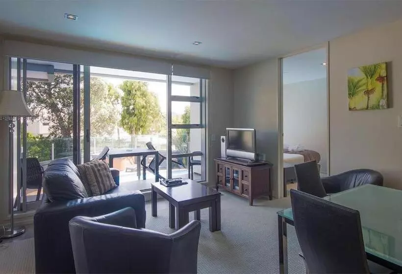 2ベッドルームアパートメント, Esplanade Apartments
